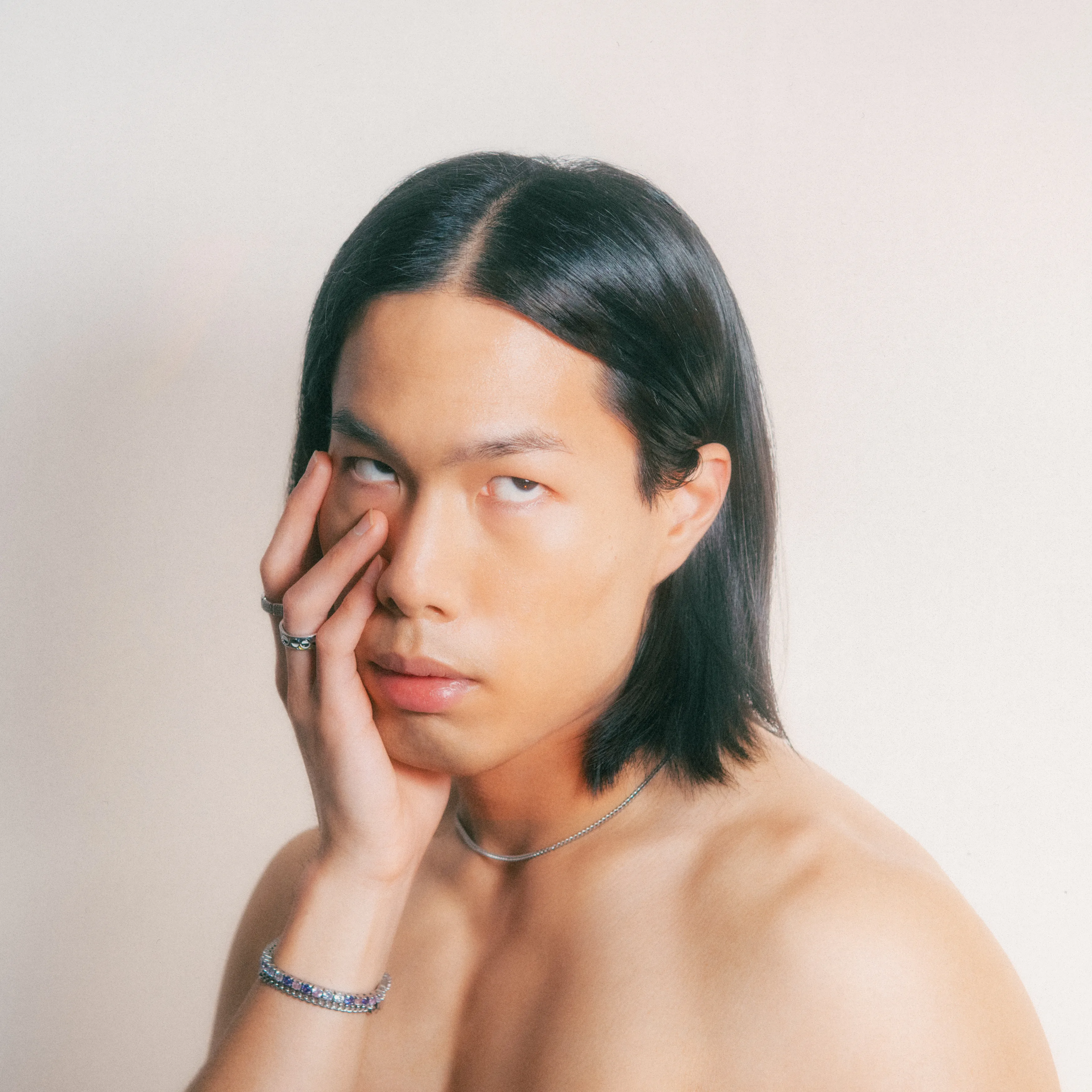 ST. HUMAIN: “WANNA TALK”